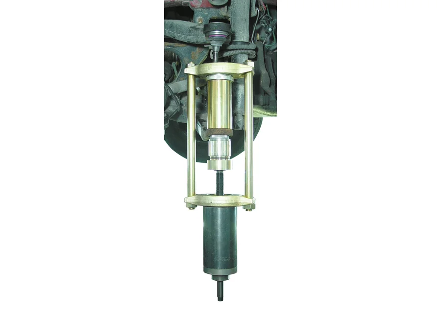 GEDORE Automotive press frame adapter, application image no. 2
