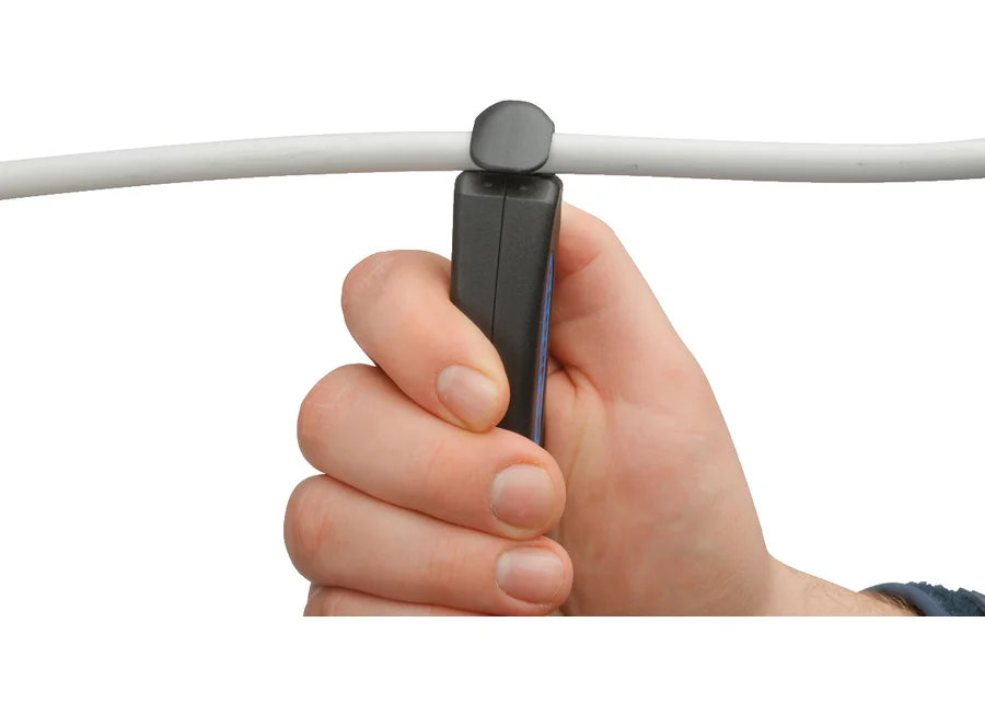 GEDORE multi-purpose cable knife, application image no. 3