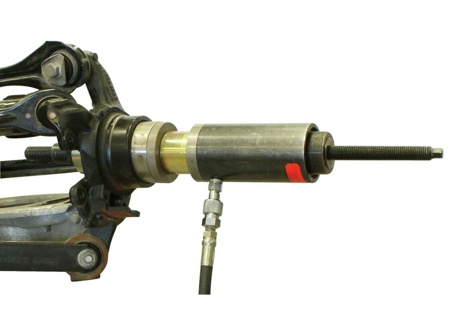 GEDORE Automotive wheel bearing package, application image no. 1