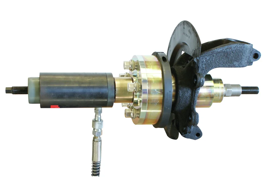 GEDORE Automotive wheel bearing installation tool, application image no. 13