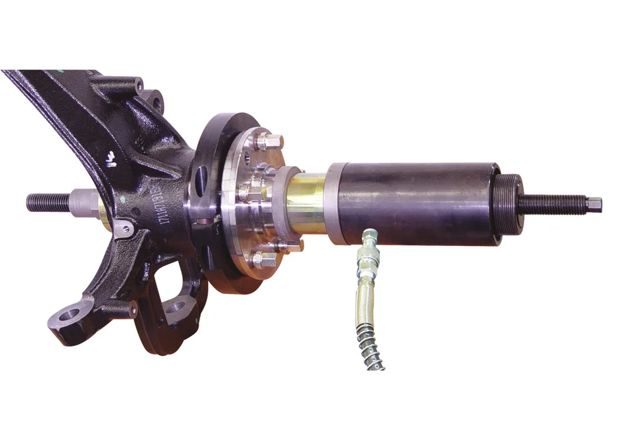 GEDORE Automotive Rollwerkbank mit Sortiment "Lager und Buchsen", Anwendungsbild Nummer 3
