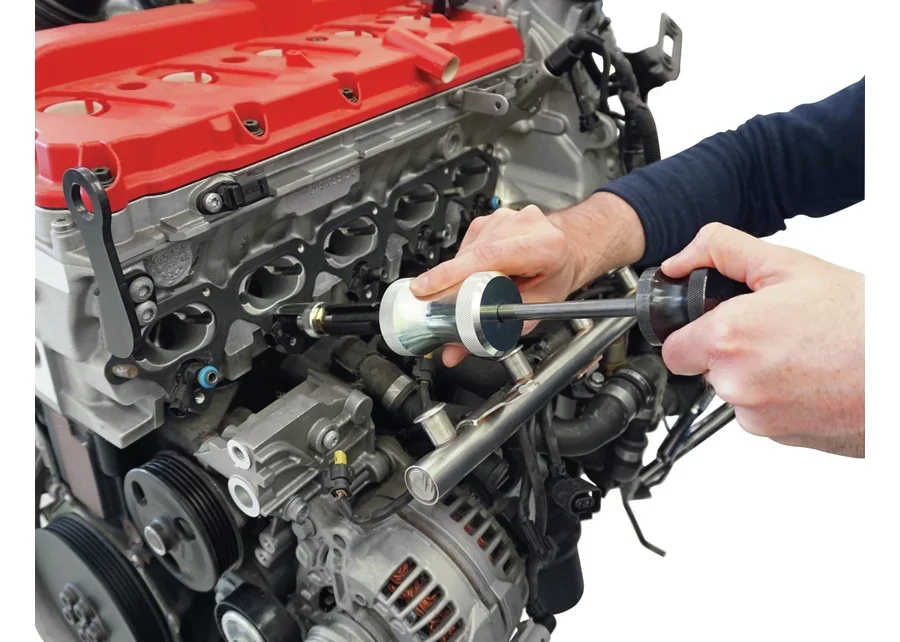 GEDORE Automotive Injektorenauszieher, Benziner, Anwendungsbild
