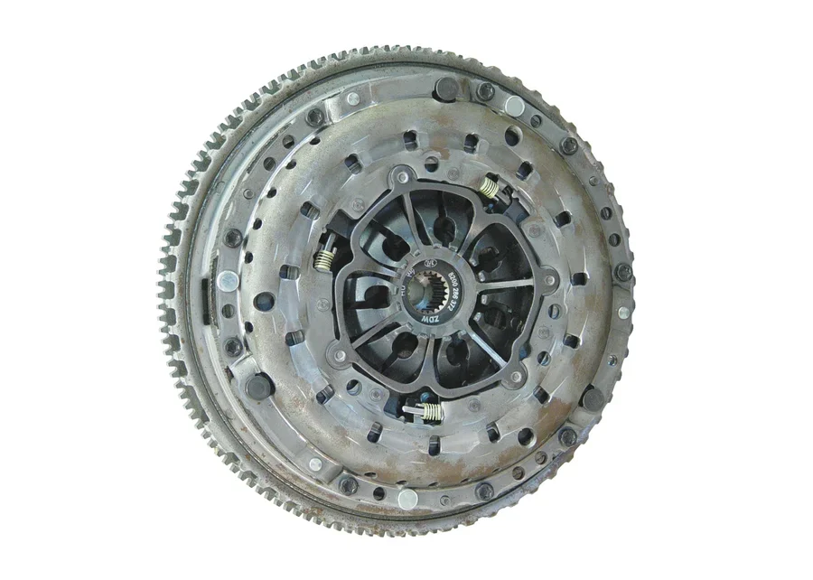 GEDORE Automotive universal SAC clutch tool set, application image no. 2