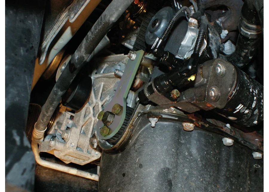 GEDORE Automotive Arretierwerkzeug-Satz, Anwendungsbild Nummer 2
