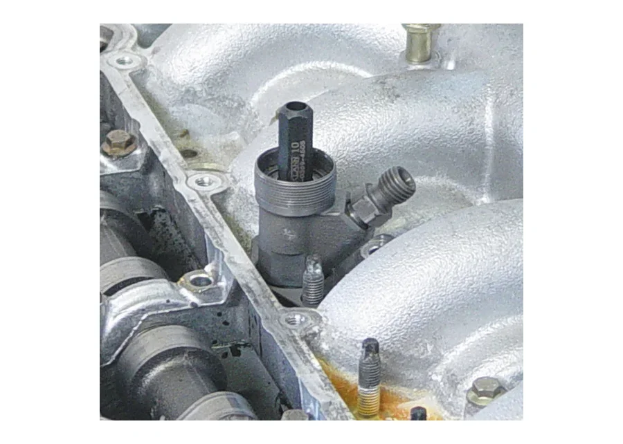 GEDORE Automotive special bit socket, application image