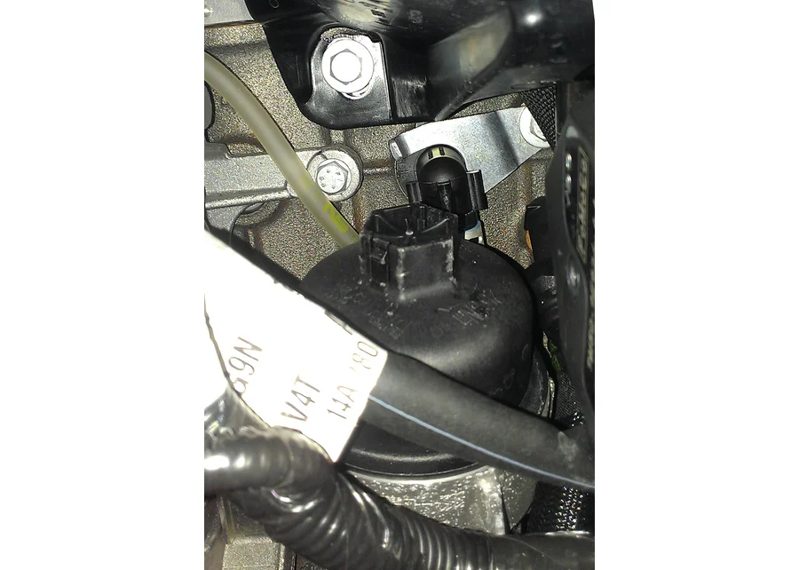 GEDORE Automotive oil filter wrench, application image no. 4