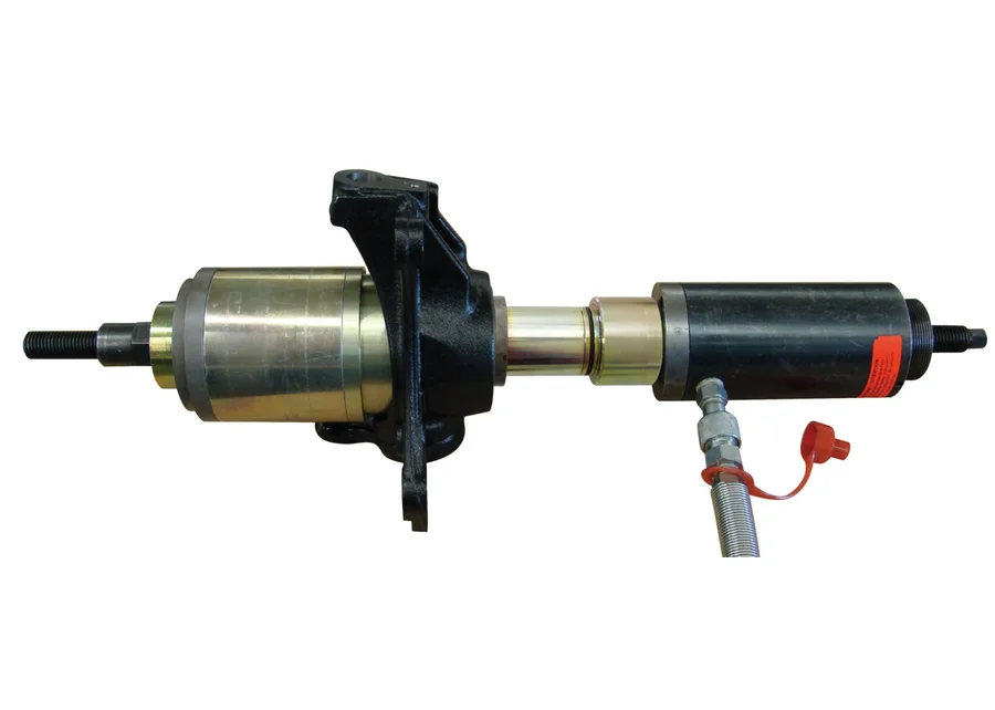 GEDORE Automotive hydraulic spindle, application image no. 1