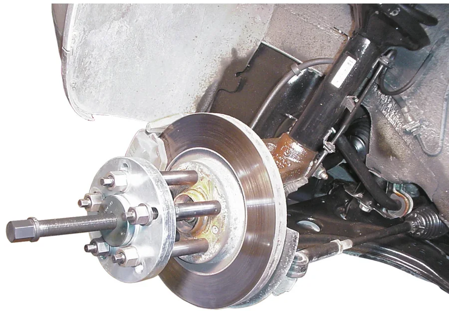 GEDORE Automotive spindle, application image