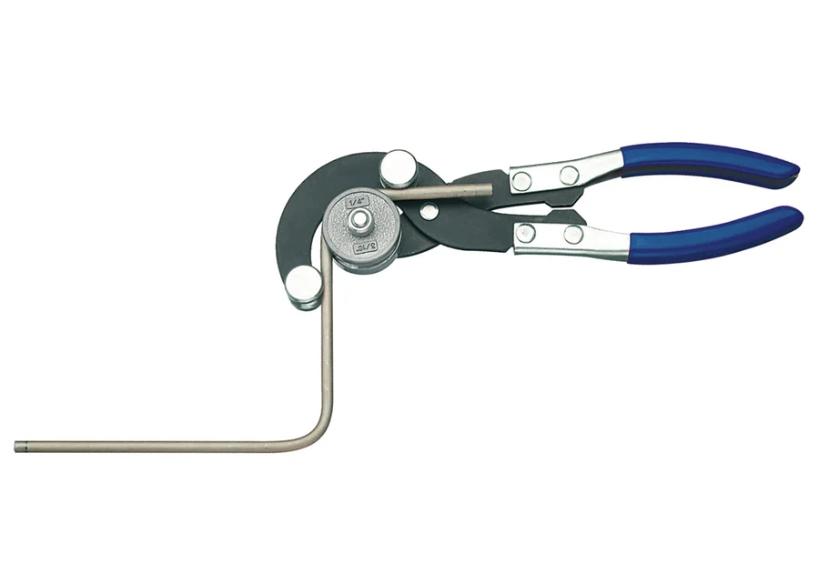 GEDORE Automotive pipe bending pliers, application image