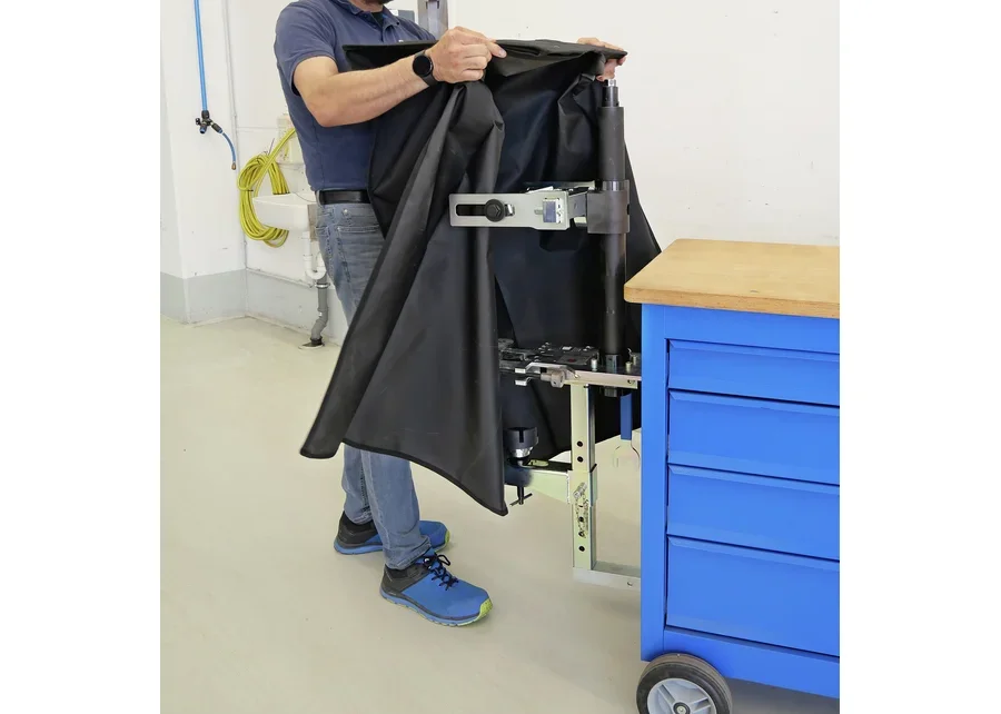 GEDORE Automotive Schutzabdeckung Federspanner, Anwendungsbild Nummer 2