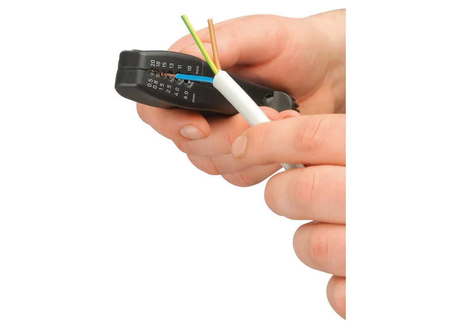 GEDORE multi-purpose cable knife, application image no. 7