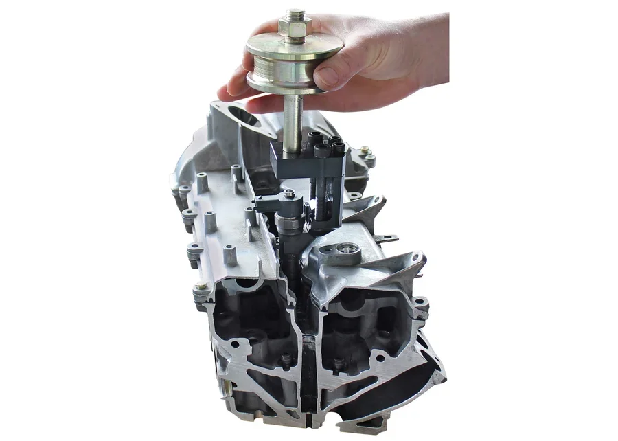 GEDORE Automotive supplementary set, injector-specific, application image no. 6