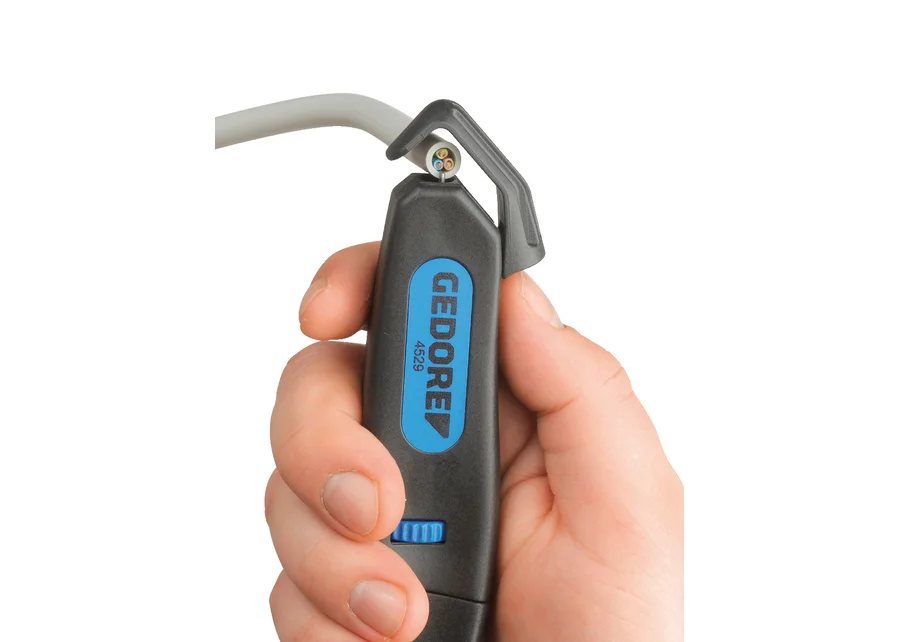 GEDORE multi-purpose cable knife, application image no. 6