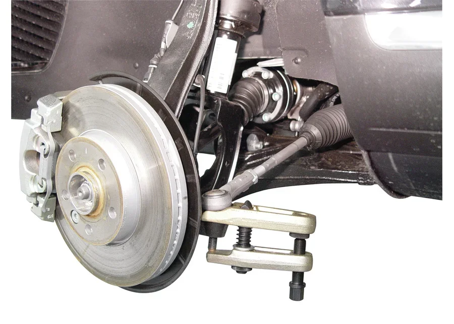 GEDORE Automotive ball joint separator, application image no. 9
