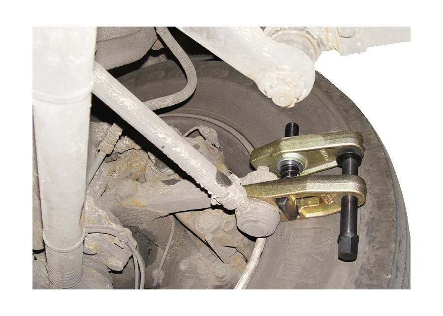 GEDORE Automotive ball joint separator, application image no. 12