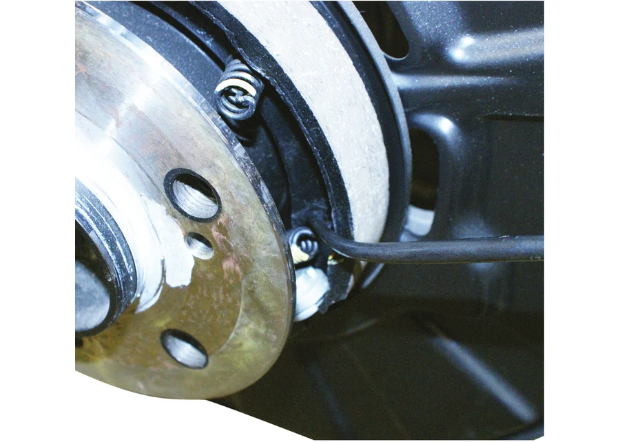 GEDORE Automotive brake spring installation hook, application image no. 2