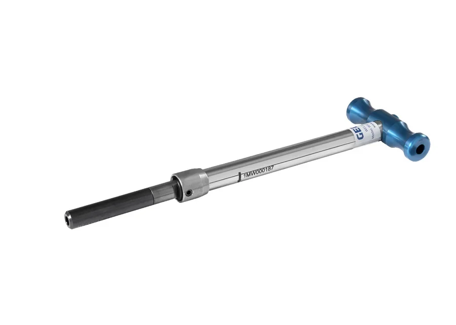 GEDORE welding stud test torque wrench 0.4-20 N·m, application image no. 3